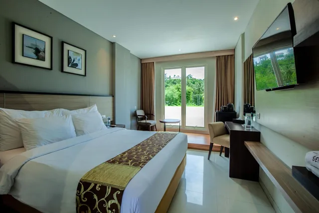 غرفة ديلوكس بسرير كوين، Montana Premier Senggigi 2/3
