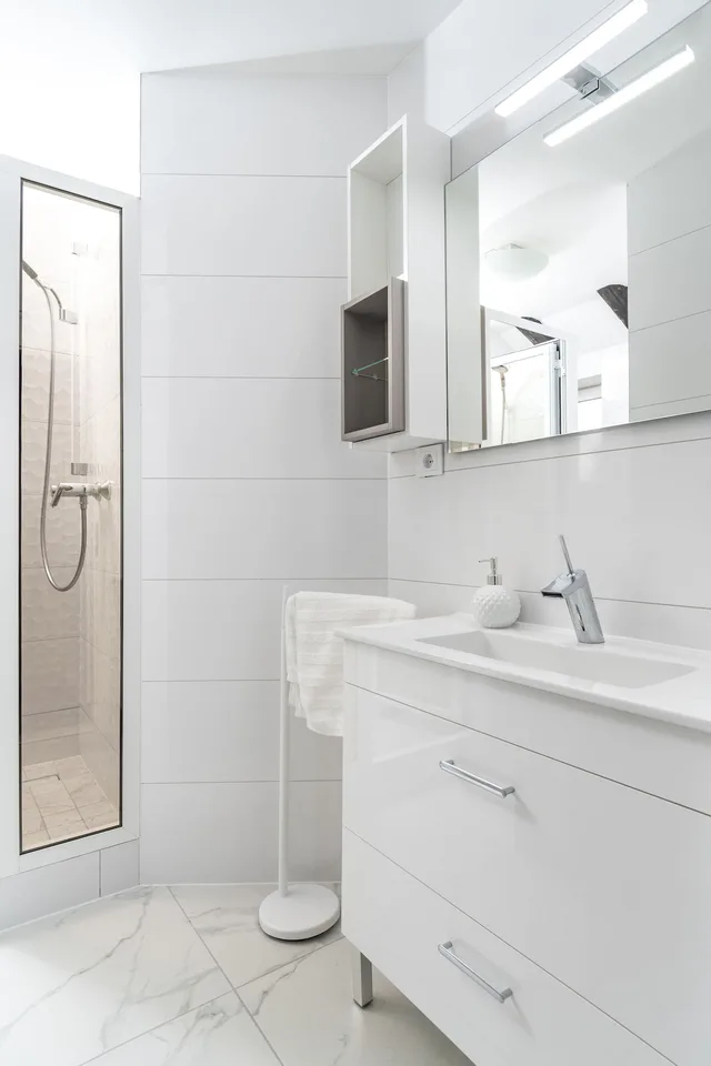 شقة ديلوكس بسرير كينج وثلاثة أسرّة، Bouganvillea Split Apartments 3/3