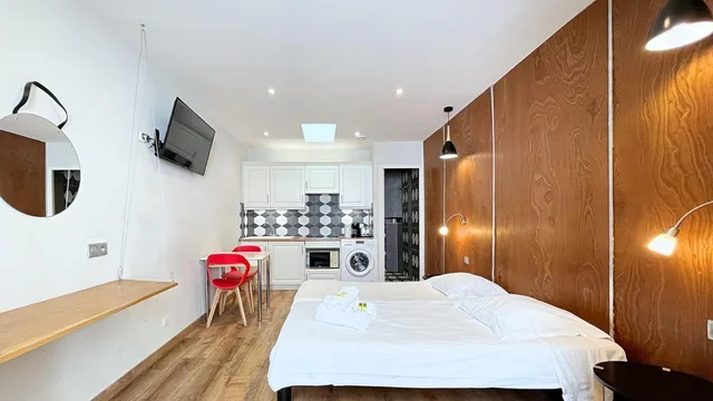 استوديو بسريرين منفصلين، Le Florian Hotel 4/10