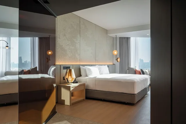 Royal, Rock, King Bed, Sea View, Hard Rock Hotel Pattaya 4/10