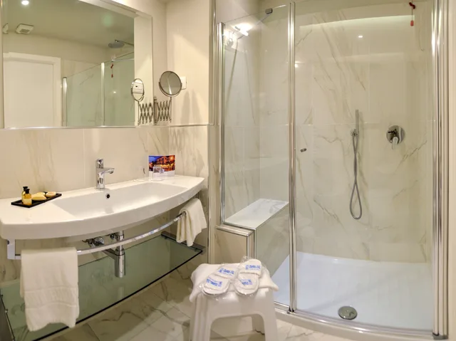 1 Bedroom, Premier, Twin Beds, Lake Side، Boutique Hotel Brenzone 5/6