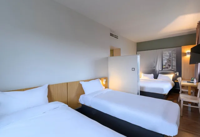 غرفة قياسية رباعية، B&B HOTEL Creil Chantilly 1/2