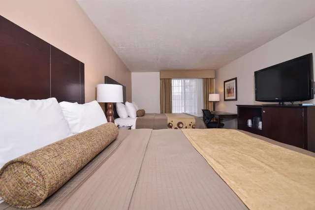 غرفة قياسية بسريرين كوين، Wyndham Tucson Airport & Conference Center 3/6