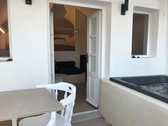جناح بسريرين كوين بإطلالة على البحر بغرفتي نوم بجاكوزي، Muses Cycladic Suites 3/3