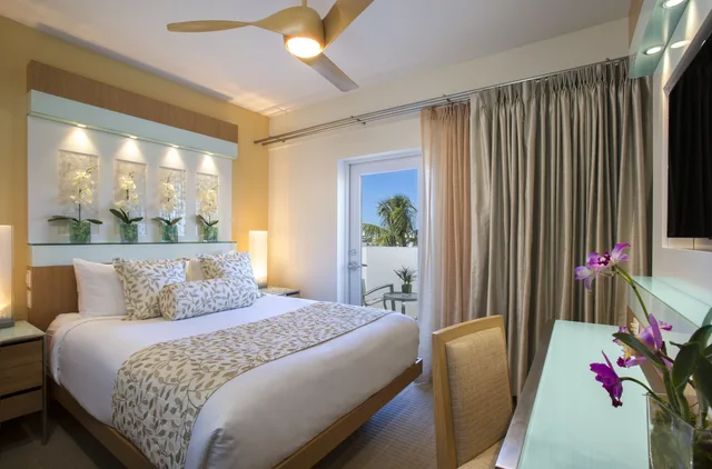2 Bedrooms, Bi Level, Luxury, Suite, 2 Queen Beds, Garden View, Sofa, Santa Maria Suites 1/6