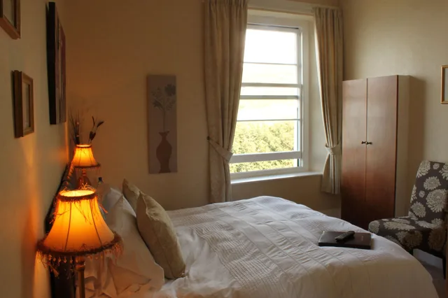 غرفة ديلوكس بسرير كينج بإطلالة على البحر، The Collingdale Guest House 5/7