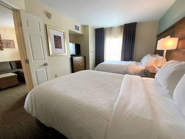 جناح بإطلالة على النهر، Staybridge Suites Great Falls 1/2
