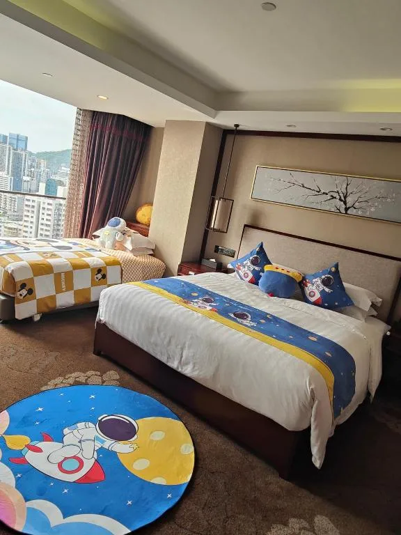 جناح كومفورت بسرير مزدوج وسرير فردي، Guangdong Hotel Zhuhai Ex Guangdong Regency 1/7