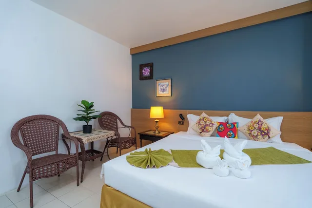 غرفة ديلوكس عائلية بسرير كينج وسرير فردي، Patong Sino House 2/10