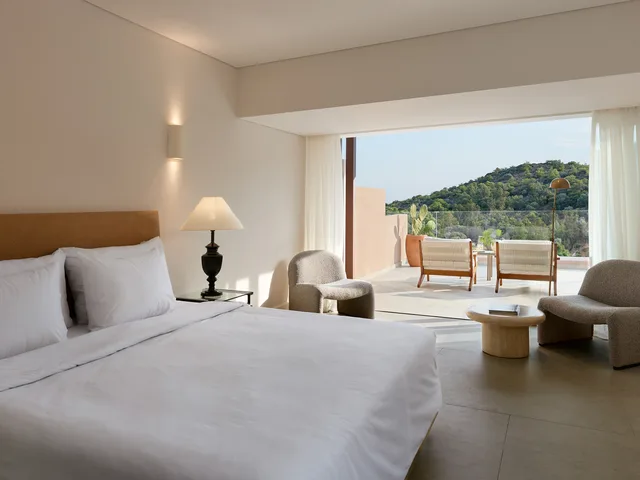 غرفة ديلوكس بسرير مزدوج بإطلالة على الجبل، Cape Sounio, A Resort to Live 1/2