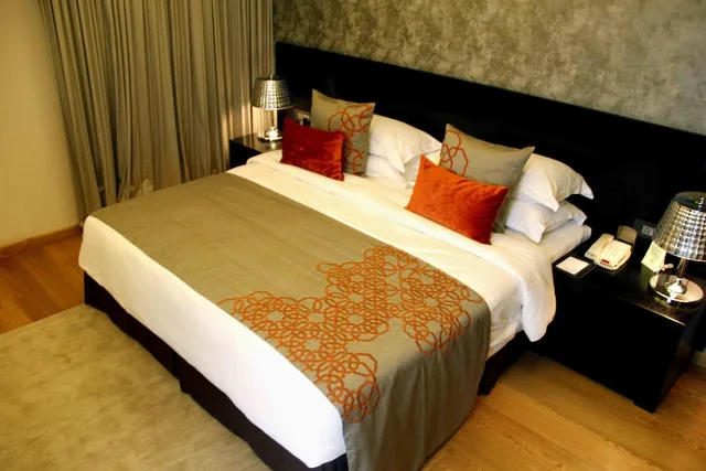 غرفة فاخرة بسرير كينج، IIDL Suites 1/1