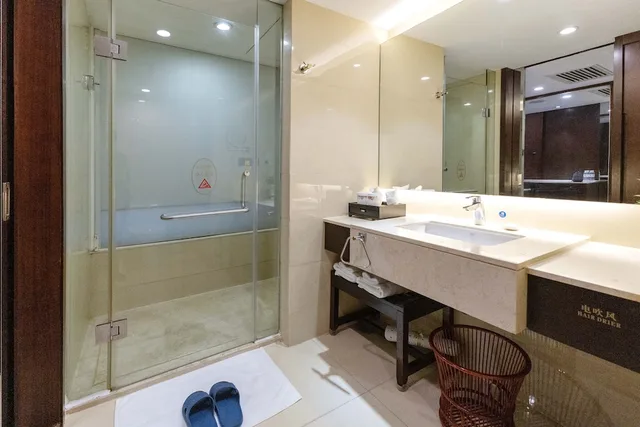 غرفة قياسية بسريرين منفصلين، Guangdong Yingbin Hotel 6/8