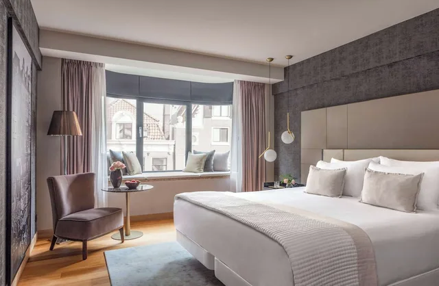 غرفة بريميوم، Anantara Grand Hotel Krasnapolsky Amsterdam 2/3