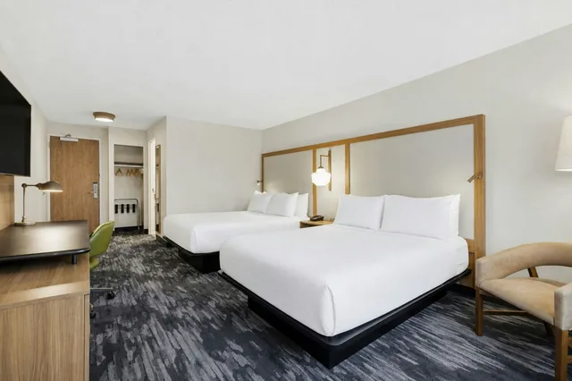 غرفة بسريرين كوين، Fairfield by Marriott Inn and Suites Mount Pleasant, WI 2/3