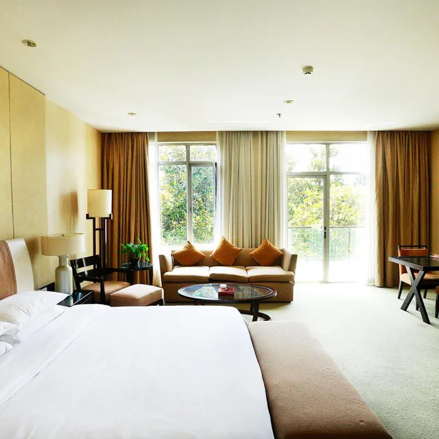 غرفة بزنس تنفيذية، Jinling Resort Hotel Nanjing 2/5