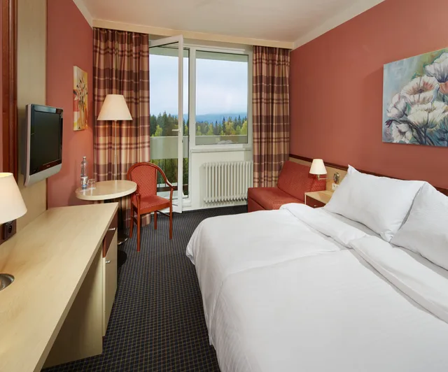 غرفة ديلوكس بسرير مزدوج، Orea Resort Sklar 2/10