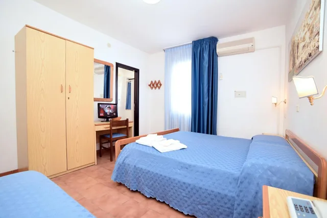 غرفة ثلاثية، Hotel Timiama 1/8