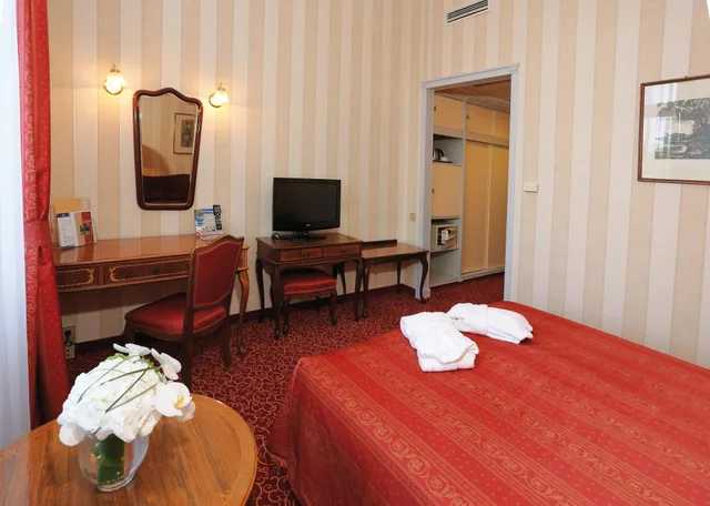Standard, Double Bed, Ensana Grand Margaret Island 2/6