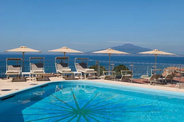غرفة بريميير، Grand Hotel De La Ville 1/1