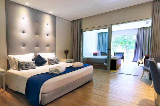 غرفة ديلوكس بشرفة، Agua Hotels Mondim De Basto 1/1