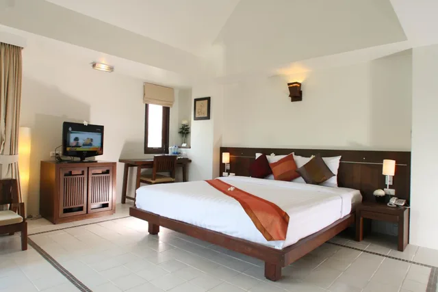 جناح جونيور، EVERGREEN RESORT 1/2