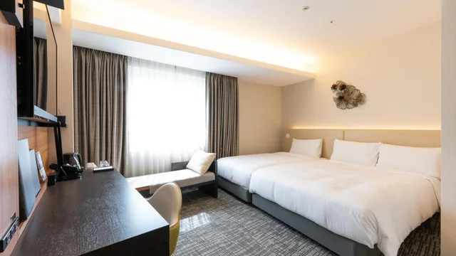 Non-Smoking Family Twin, Premier Hotel CABIN PRESIDENT Osaka 2/2