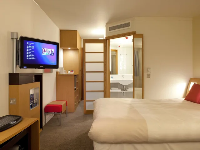غرفة سوبيريور بسرير كوين، Novotel Liverpool Centre 6/8