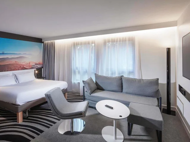 جناح سوبيريور بسرير مزدوج لذوي الإعاقة، Novotel Suites Colmar Centre 1/4