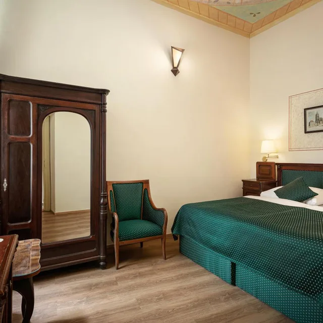 غرفة مفردة، The Charles Hotel 4/14