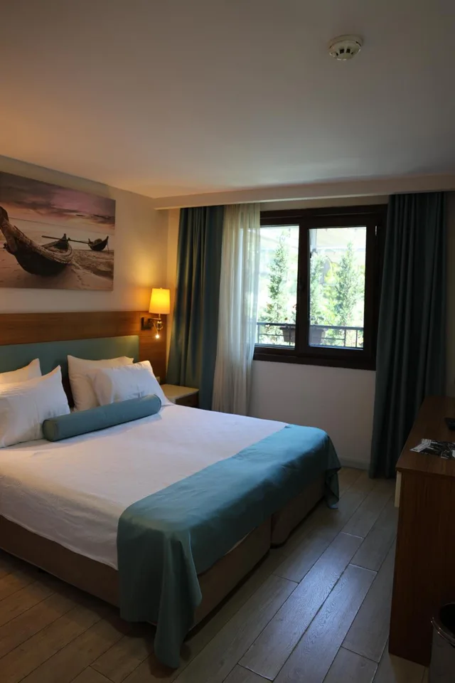 غرفة بسرير مزدوج بإطلالة على الحديقة، Sardinia Hotel 1/10