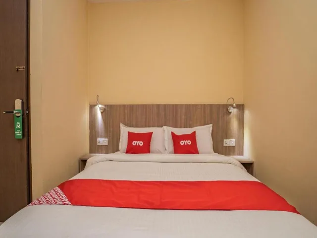 غرفة قياسية بسرير مزدوج، The Island Hotel 2/4