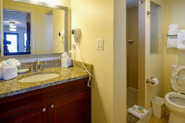 Studio, Queen Murphy Bed, Ocean Front, Kitchen، La Costa Beach Club 4/5