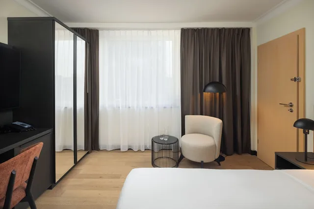 غرفة مفردة، Hilton Duesseldorf 13/28