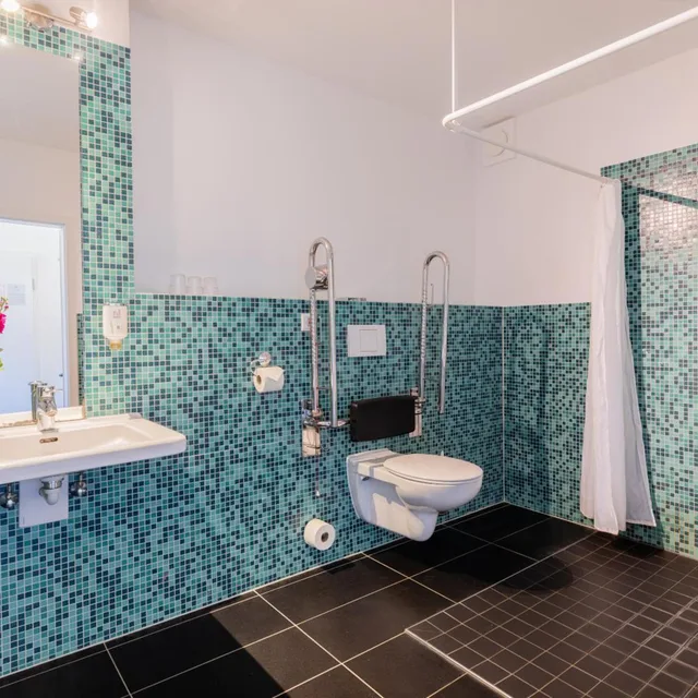 Standard, Triple, Hotel Aviva Neue Messe 7/7