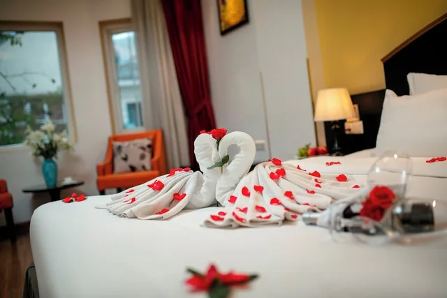 جناح جونيور بسرير كينج بإطلالة على المدينة، Harmonia Hotel & Spa 8/10