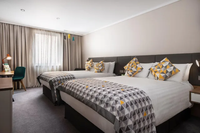 غرفة بريميوم بسريرين مزدوجين، Holiday Inn London - Camden Lock by IHG 1/1