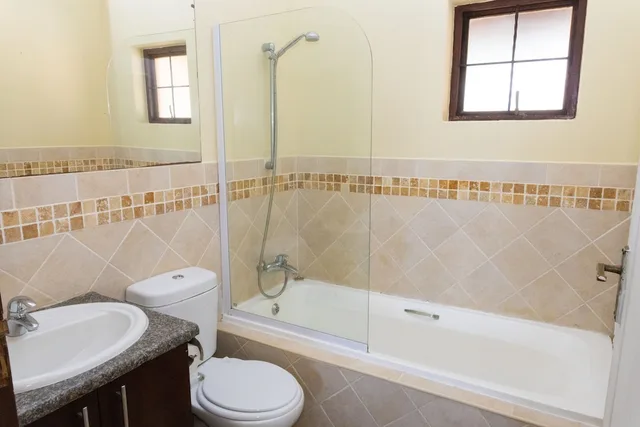Standard, 1 Double and 1 Single Bed, Splendid Inn Port Edward Ex Premier Hotel Edwardian 4/7
