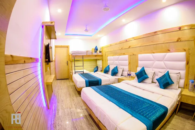 Family, 6 Beds, 2 Double Beds, Bunk Bed, Hotel Glow Inn 5/10