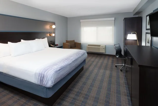 جناح استوديو بسرير كينج مع أريكة، Americinn By Wyndham Peoria 2/3