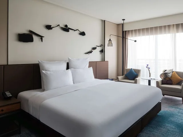 Superior, King Bed, Pullman Zhouzhuang 2/6