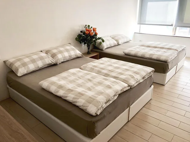 غرفة عائلية بسريرين مزدوجين، Ahiruyah Guest House in Kaohsiung 1/1