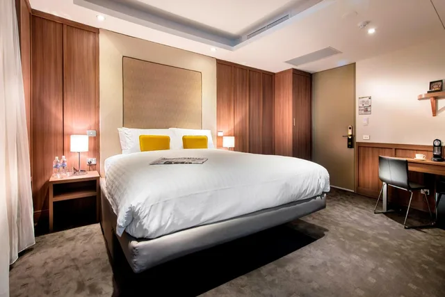 كابينة، Hougoumont Hotel 1/1