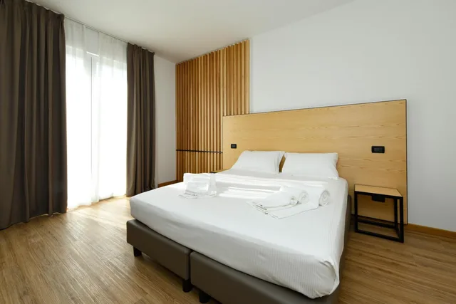 جناح، Best Western Hotel Arya 2/4