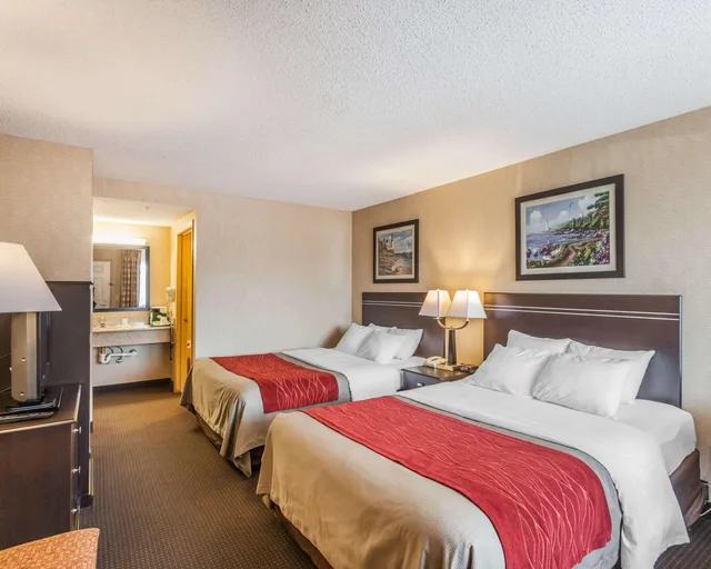 غرفة رباعية بسرير كوين، Comfort Inn On The Bay 6/10