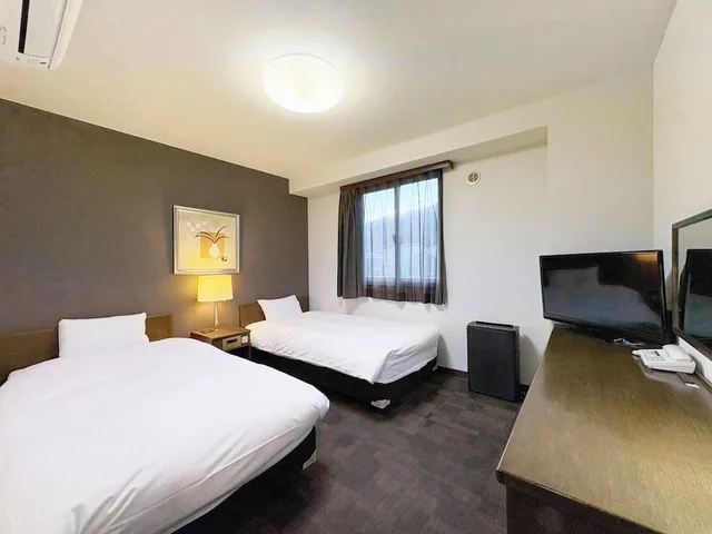 غرفة بسريرين منفصلين، Hotel Route-Inn Court Minami Alps 1/5