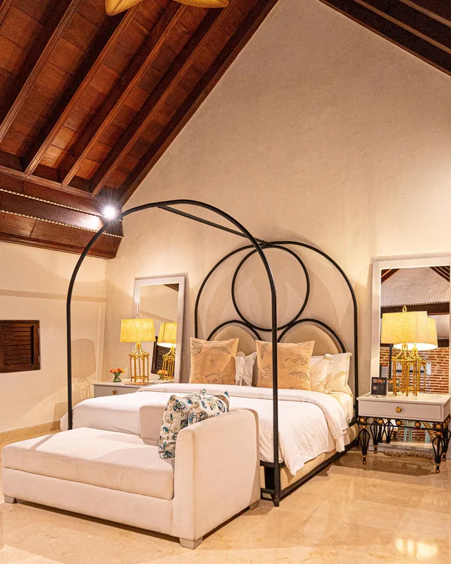 غرفة عائلية، Capellan de Getsemani 4/10
