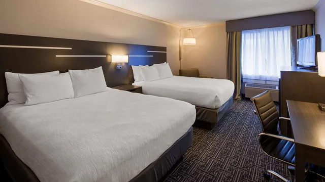 غرفة بسريرين كوين لذوي الإعاقة، Best Western Plus Morristown Conference Center 1/4