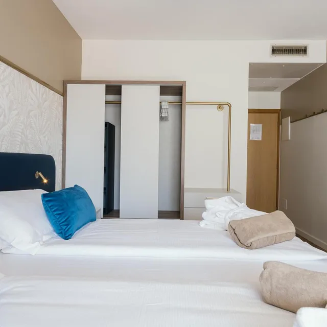 Superior, Double Bed, Garden View, Hotel Du Lac 5/10