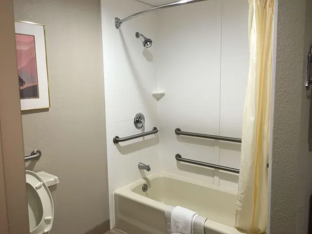 غرفة لذوي الإعاقة، Best Western Gateway Adirondack Inn 9/9