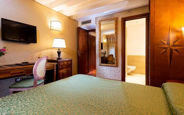 غرفة قياسية بسرير مزدوج أو سريرين منفصلين، Hotel Ca Marinella 3/5